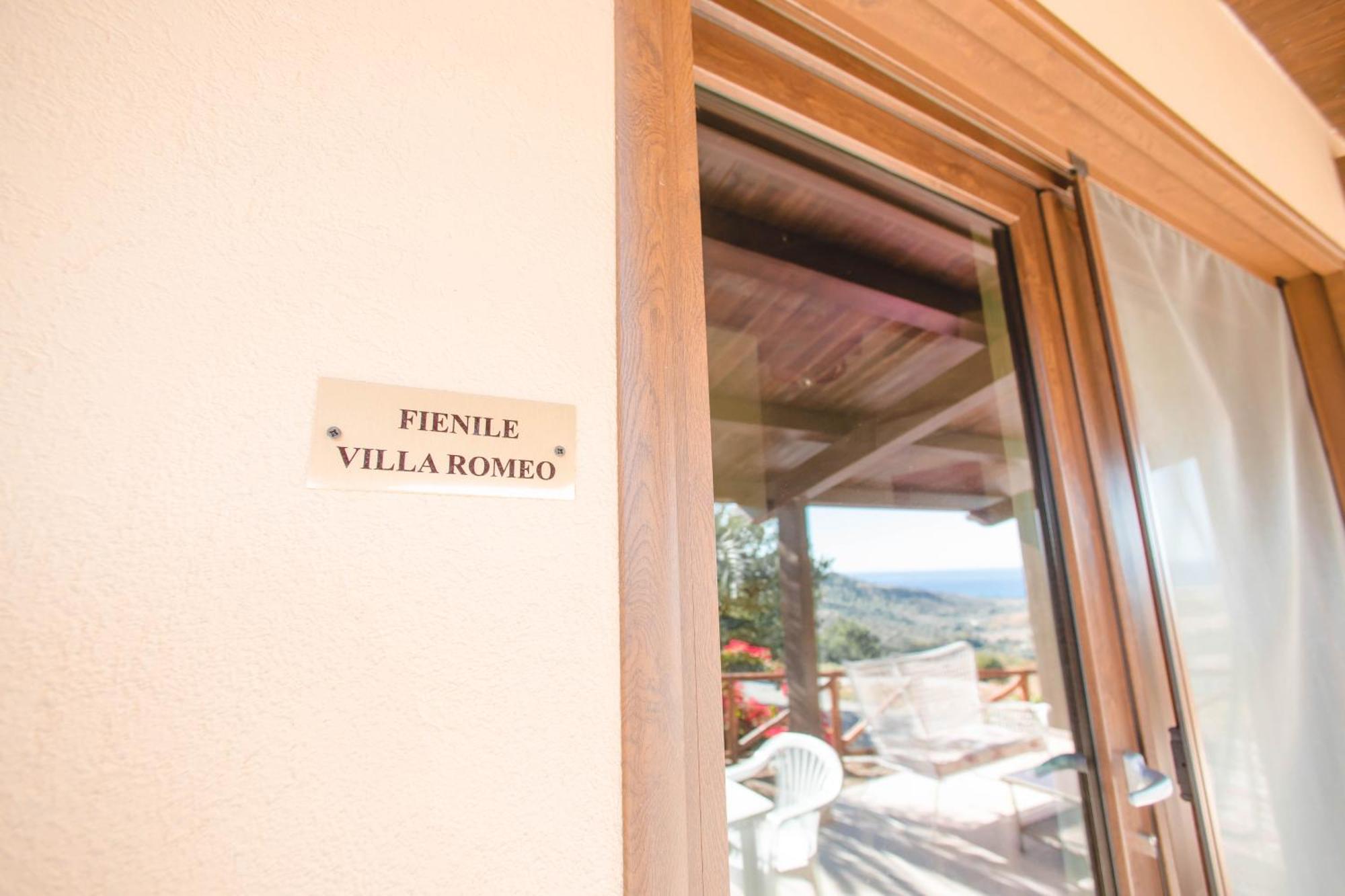 Calami - Villa Romeo - Private Apartments With Pool, Seaview & Olive Grove Santa Caterina Dello Ionio Marina Экстерьер фото