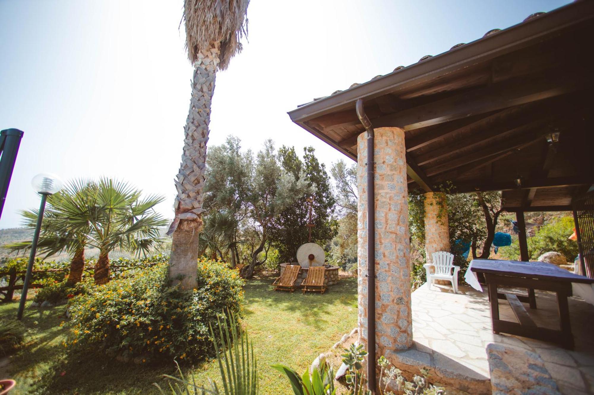 Calami - Villa Romeo - Private Apartments With Pool, Seaview & Olive Grove Santa Caterina Dello Ionio Marina Экстерьер фото
