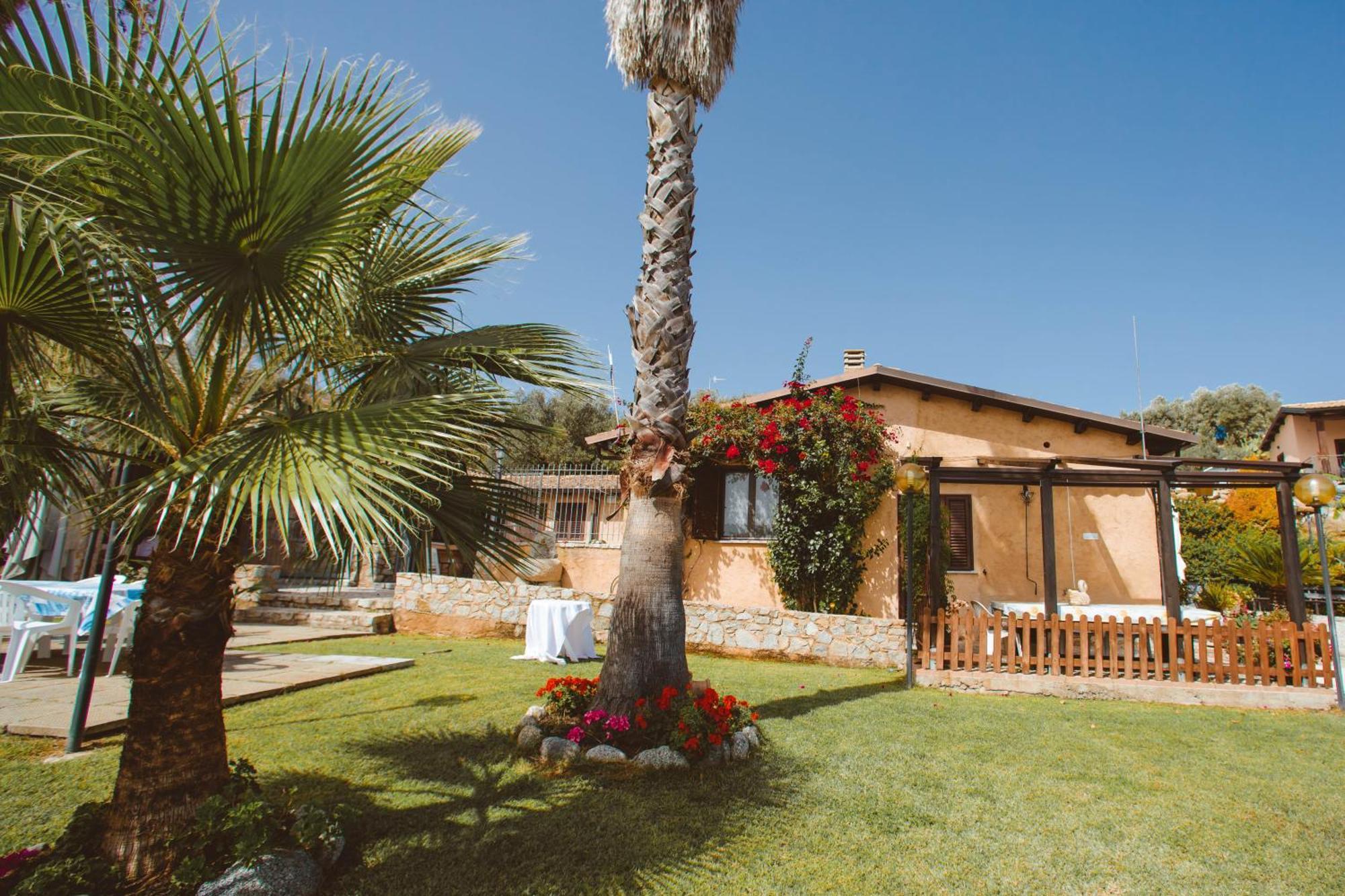 Calami - Villa Romeo - Private Apartments With Pool, Seaview & Olive Grove Santa Caterina Dello Ionio Marina Экстерьер фото