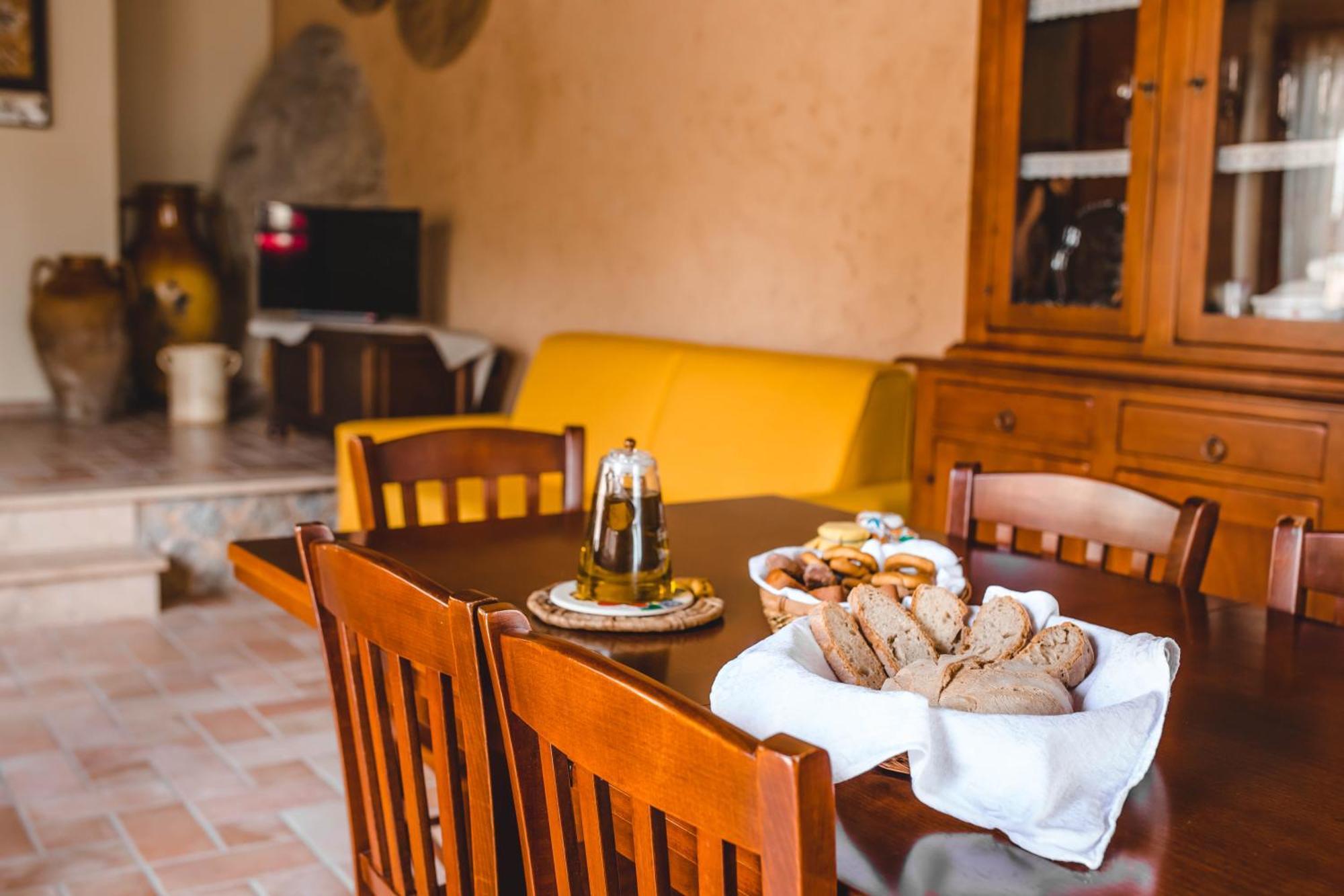 Calami - Villa Romeo - Private Apartments With Pool, Seaview & Olive Grove Santa Caterina Dello Ionio Marina Экстерьер фото