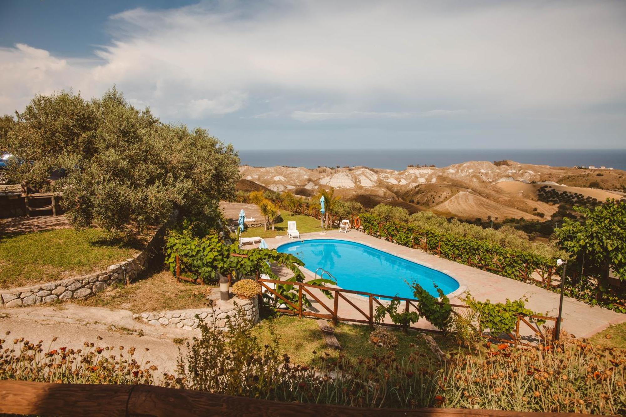 Calami - Villa Romeo - Private Apartments With Pool, Seaview & Olive Grove Santa Caterina Dello Ionio Marina Экстерьер фото